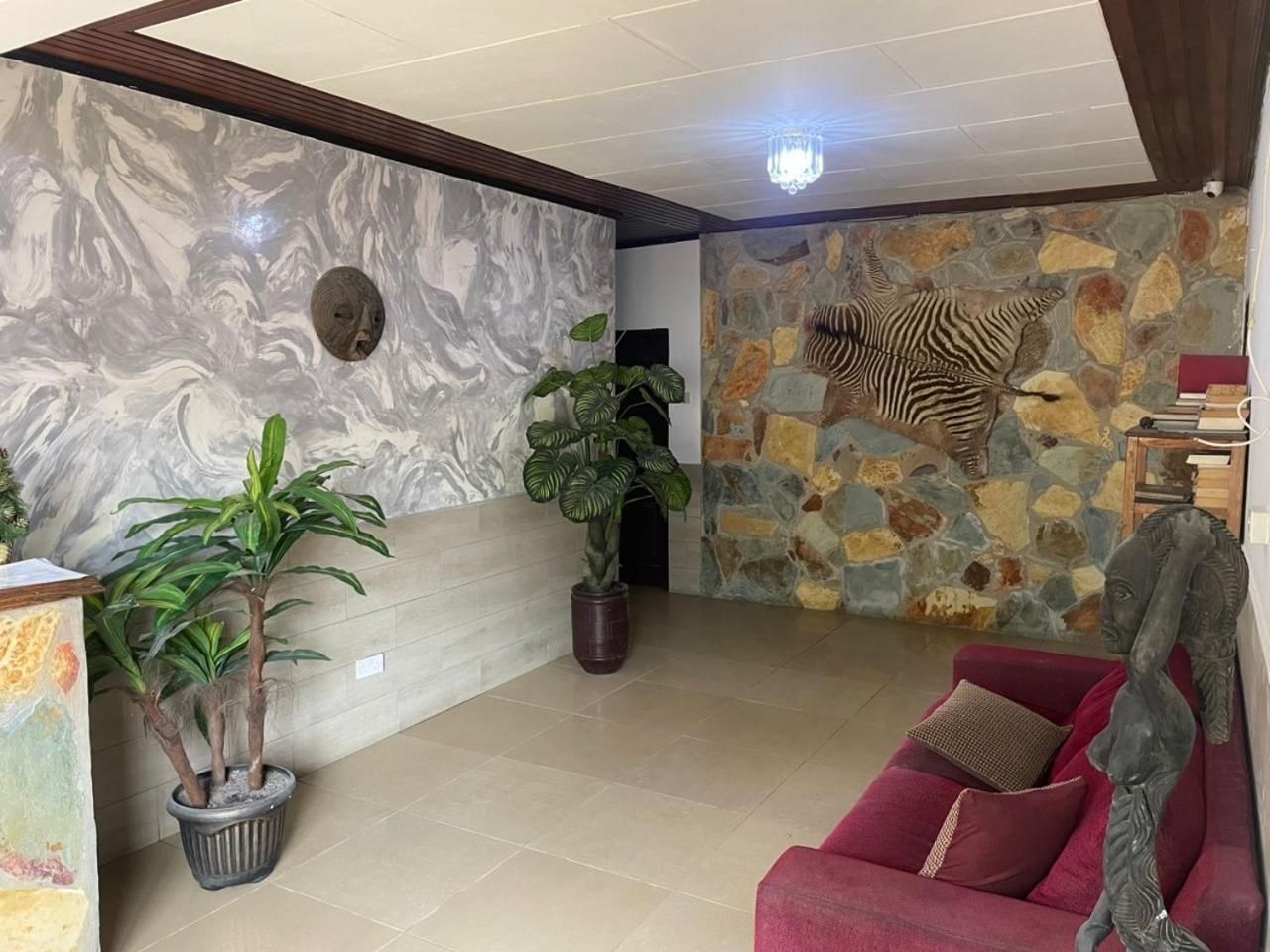 Omanye Lodge Akra Dış mekan fotoğraf